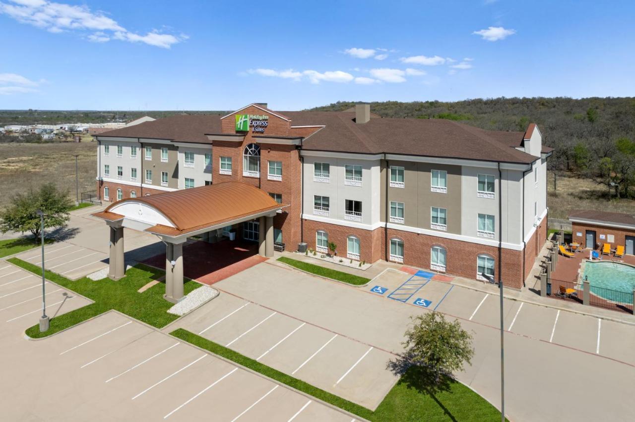 Holiday Inn Express & Suites Graham By Ihg Exteriör bild