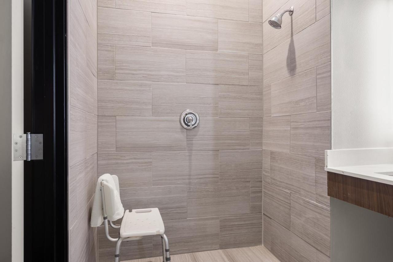 Holiday Inn Express & Suites Graham By Ihg Exteriör bild
